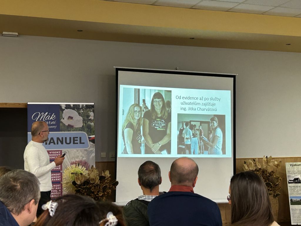 CHI na zasedání Rady genetických zdrojů v Opavě (3. 12. 2024).<br />
<br />
Ing. Vladimír Nesvadba, Ph.D. prezentující zprávu o činnosti za rok 2024. | Foto: S. Trnková Foto: S. Trnková